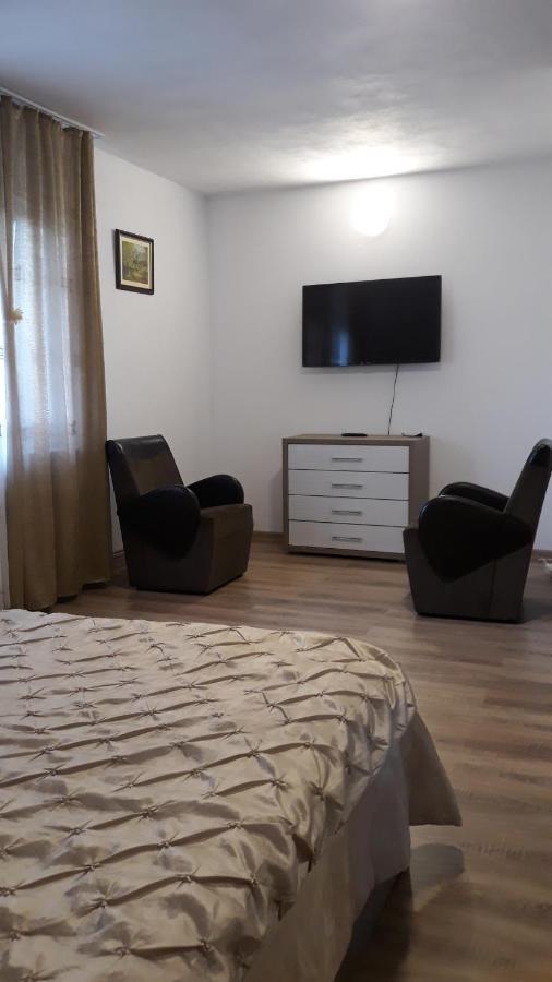 Casa Mariana - Comuna Arefu, Transfagarasan Căpăţîneni-Ungureni Eksteriør billede